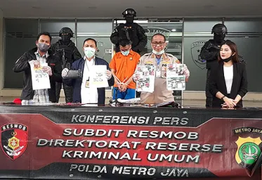 Resmob Polda Metro Ringkus Pria Mengaku Perempuan Minta Foto Bugil