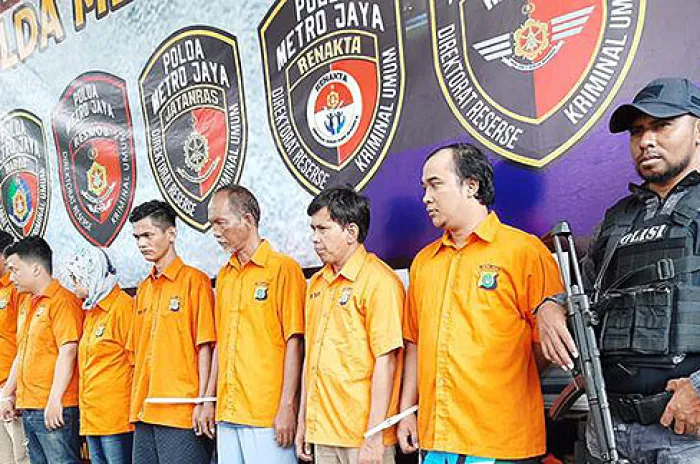 Komplotan Pembobol Rekening Wartawan Senior Ilham Bintang Dirkingkus Polisi<br><br>