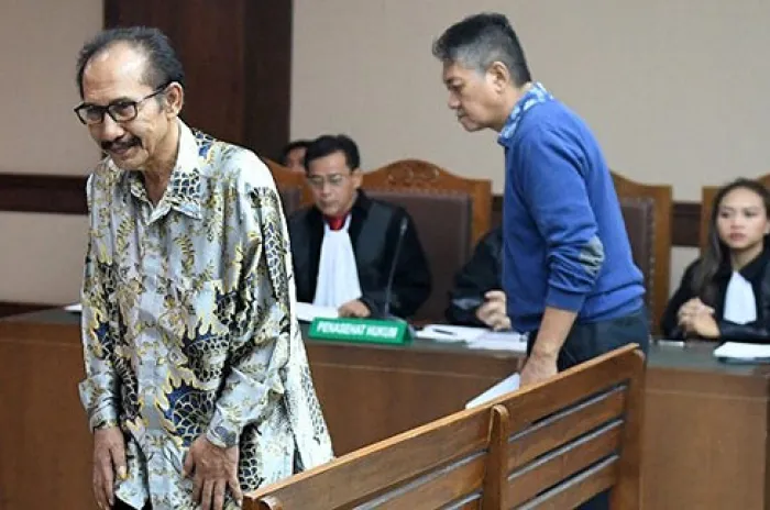 Terjerat Suap 2 Hakim PN Jaksel Dituntut Hukuman 8 Tahun Bui