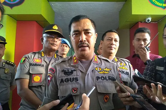 2 Terduga Teroris Mapolrestabes Medan Menyerahkan Diri ke Polisi