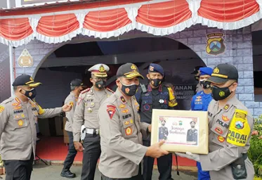 Brigjen Pol Slamet Hadi Supraptoyo lakukan Cek Pos Yan dan Pos Pam di Banyuwangi