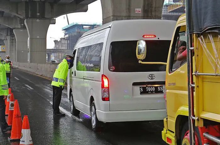 Pengendara Tidak Memiliki SIKM Arah Jakarta Akan Diputar Balik ke Merak