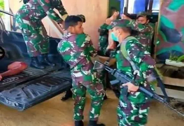 Posramil Kisor Papua Barat Diserang 50 OTK 4 Anggota TNI Gugur 
