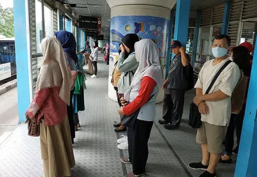 Penumpang TransJakarta Diwajibkan Pakai Masker