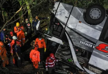 Akhirnya Bus Maut Sumedang Berhasil Diangkat