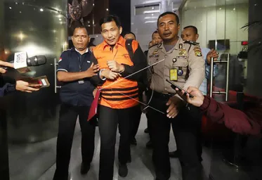 Anggota DPR Bowo Sidik Pangarso Resmi Ditahan KPK