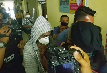 Artis VS Pasang Tarif Rp 30 JutaSekali Kencan