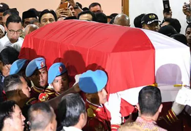 Warisan Habibie Yang Nyaris Hilang