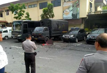 Mapolrestabes Medan Diguncang Bom Bunuh Diri