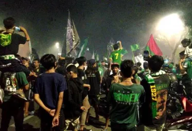 Puluhan Bonek Diamankan Polisi Dinilai Melanggar Prokes Saat Rayakan Ultah Persebaya