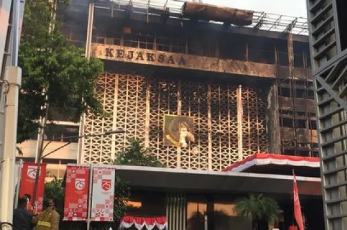 Dinilai Sudah Tidak Layak Pakai, Gedung Utama Kejaksaan Agung Dibongkar