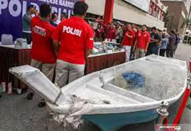 Polisi Gagalkan Penyelundupan 35 Kg Sabu Disembunyikan di Badan Speed Boat