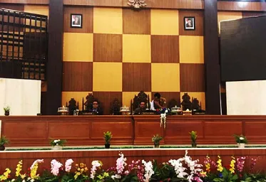 DPRD Sulbar Gelar Rapat Paripurna Membahas PUED Gubernur