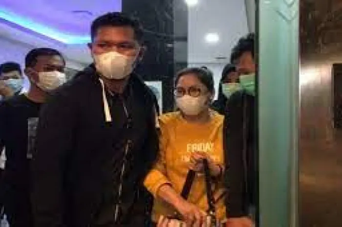 Dr. Lois Owien Akhirnya Minta Maaf