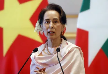 Elegi Buat Mbokde Suu Kyi