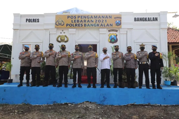 118 Personil Gabungan Disiagakan Untuk Pengamanan Pos Lebaran 2021 Di Bangkalan Madura 