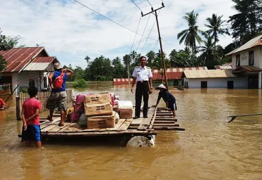 Kemensos Terus Berikan Bantuan Untuk Korban Banjir Sultra
