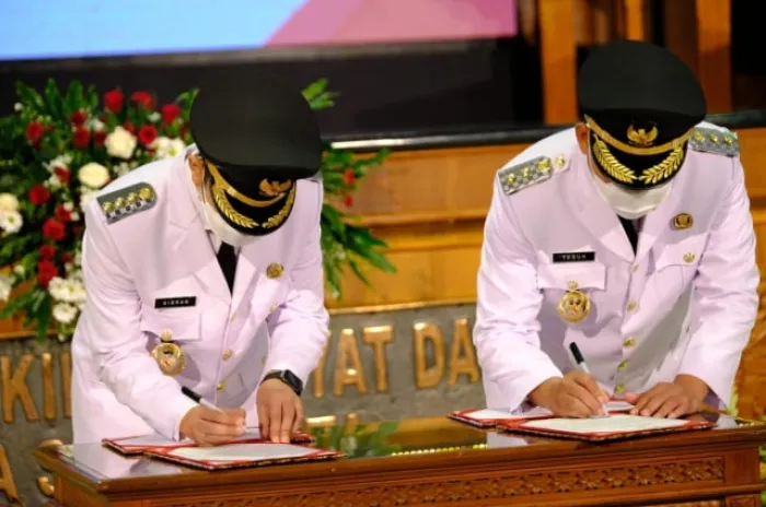 Gibran Resmi Dilantik Jadi Wali Kota Solo Oleh Ganjar
