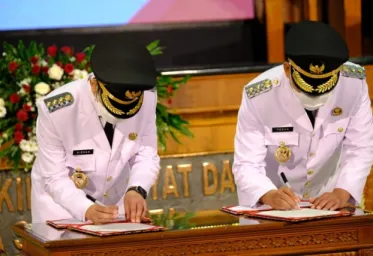 Gibran Resmi Dilantik Jadi Wali Kota Solo Oleh Ganjar