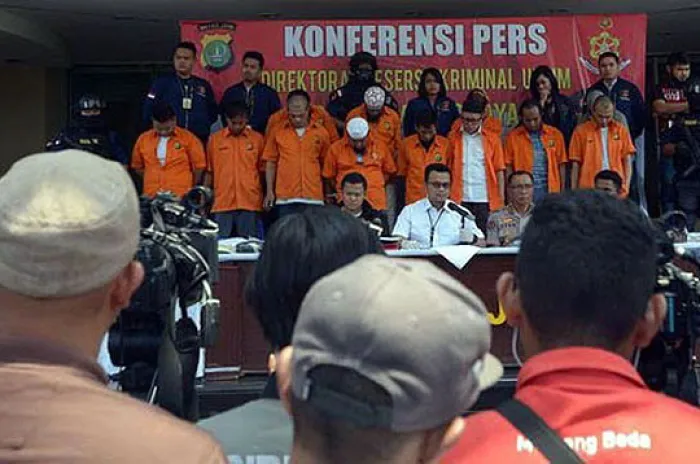 DPO Kasus Penganiayaan Ninoy Karundeng Menyerahkan Diri 