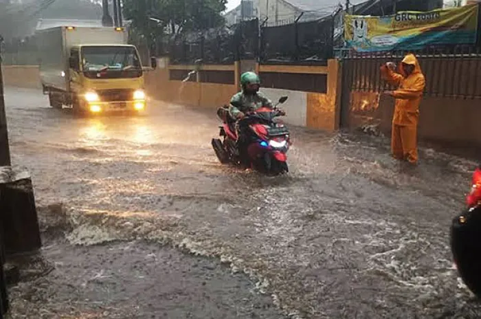 7 Titik di Ibu Kota Tergenang  Banjir Akibat Hujan Deras