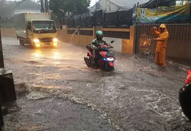 7 Titik di Ibu Kota Tergenang  Banjir Akibat Hujan Deras