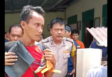 Pedagang Cilor Ditangkap Polisi  Cabuli 3 Anak Kecil di Gudang Masjid