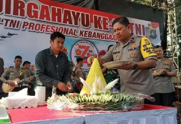 Wakapolda Metro Jaya Meriahkan HUT TNI KE 74 di Komplek DPR