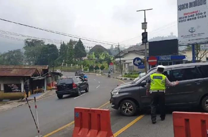 Jajaran Polres Bogor Cegat Pemudik di Perbatasan Sukabumi dan Cianjur