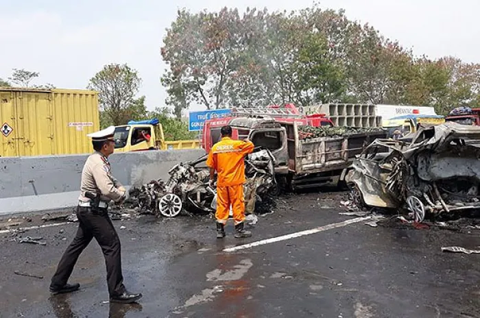 Kecelakaan di Tol Purbaleunyi 9 Orang Tewas, 8 Luka Parah