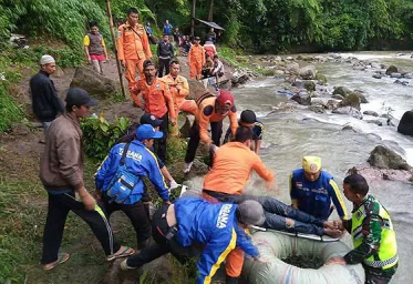 Polisi Usut Penyebab Kecelakaan Maut Merenggut 24 Nyawa 