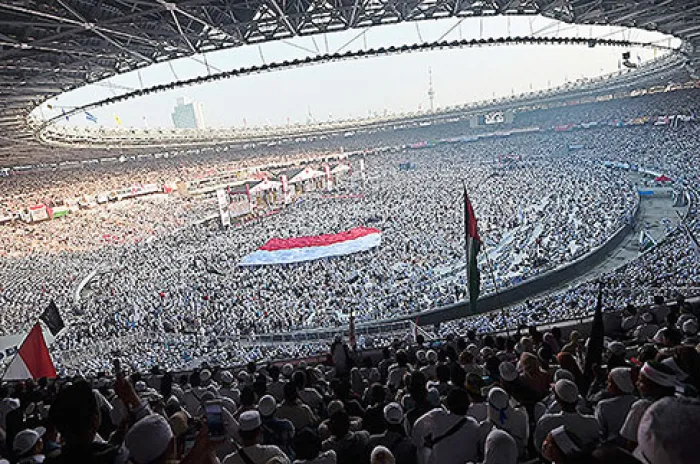 Habib Riziq : Kacurangan yang Bisa Mengalahkan Paslon Prabowo-Sandi