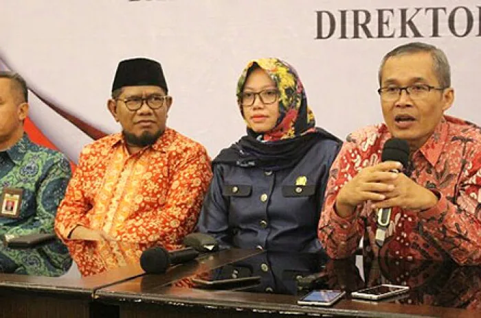 Ketua DPRD Sulbar Hadiri MoU di Depan Pimpinan KPK