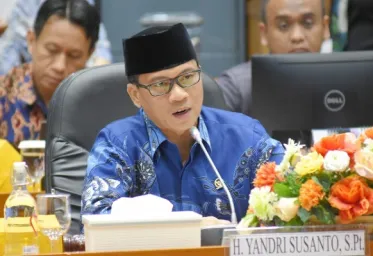 Politikus PAN Yandri Susanto Dipangil KPK Terkait Bansos 