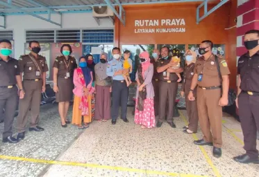 Langkah Jaksa Menahan 4 Ibu Rumah Tangga Apakah Sudah Tepat 