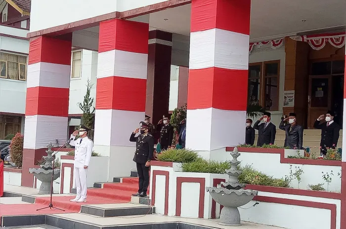 Kabupaten Mamasa Menggelar Upacara Kemerdekaan RI Ke-75