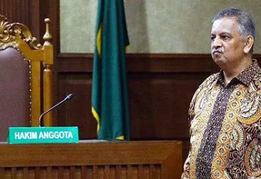 Mantan Dirut PLN Sofyan Basir Divonis Bebas Pengadilan Tipikor