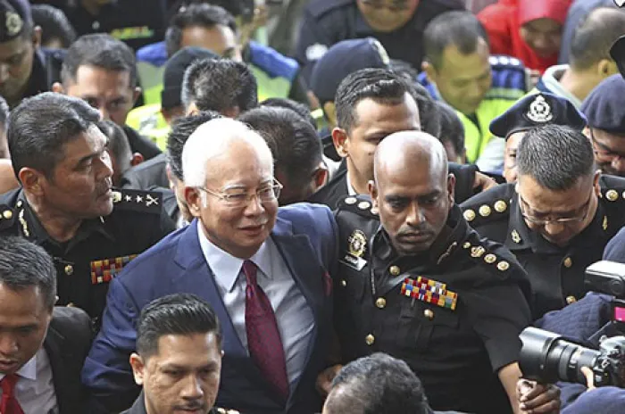 Mantan PM Malaysia Najib Razak Terancam Hukuman 100 Tahun Penjara 