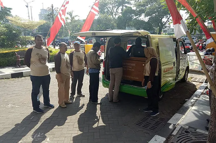 Surabaya Selatan Manjakan Pelayanan Melalui Samsat “ZOO”