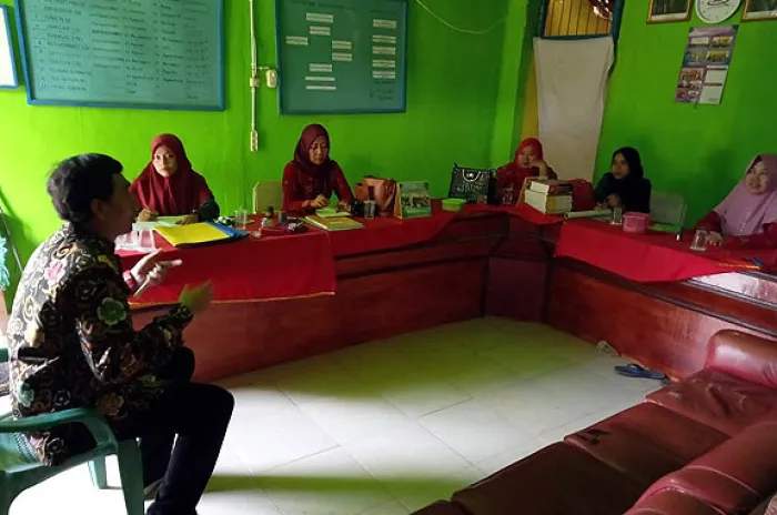 Fakultas Hukum UBK Dirikan Klinik Etika di Jurai Wira Kab Way Kanan Lampung<br>