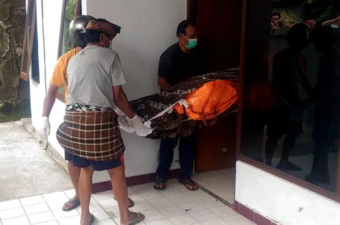 Pensiunan Polisi Ditemukan Tewas Membusuk di Rumah Kontrakan