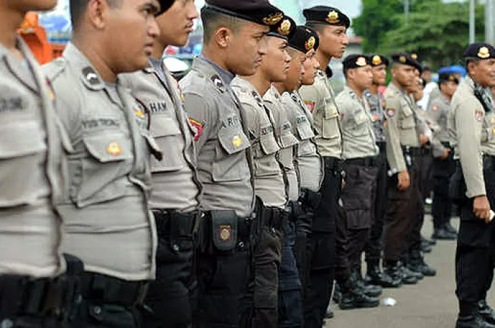 659 Polisi Amankan Aksi Massa Pro dan Kontra Gubernur Anies <br>