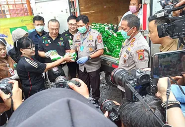 Kapolda Metro Jaya Irjen Nana Sudjana Tinjau Pasar Palmerah