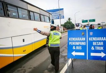 Polisi Putarbalikan 1689 KendaraanHendak Mudik di Tol Bitung