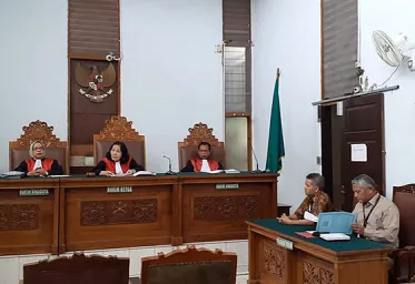 Polisi Mangkir Sidang Praperadilan Aktivis Papua di PN Jaksel Ditunda