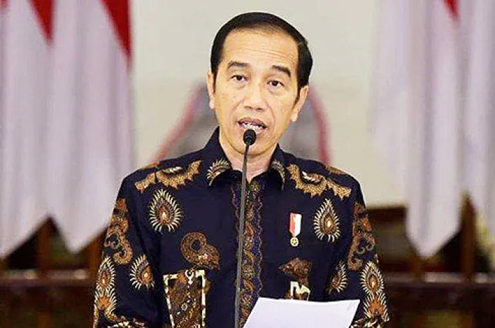 Jokowi Ingatkan Daerah Agar Tidak Buru-Buru Menutup Wilayah
