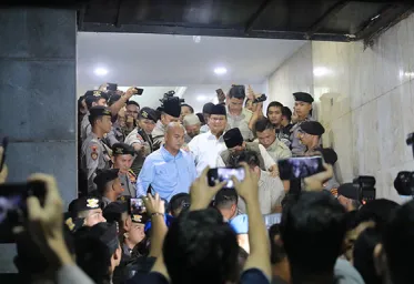 Prabowo Titip Nasi Padang Buat Eggi dan Liues di Dalam Tahanan