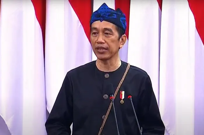 Presiden Jokowi Hadiri Sidang Tahunan MPR Menggunakan Pakaian Adat Suku Badui