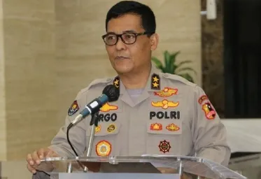 Kasus OknumKombes RW Dikawal Propam Polri 