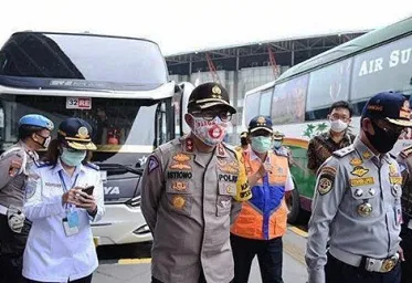Kakorlantas Pastikan Penerapan Protokol Kesehatan Secara Ketat Untuk Penumpang Bus